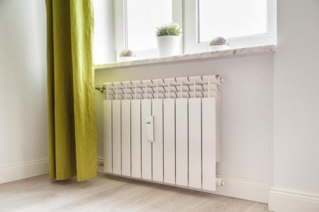 Radiateur &eacute;lectrique en panne &agrave; Vitr&eacute;, faut-il r&eacute;parer ou remplacer ?